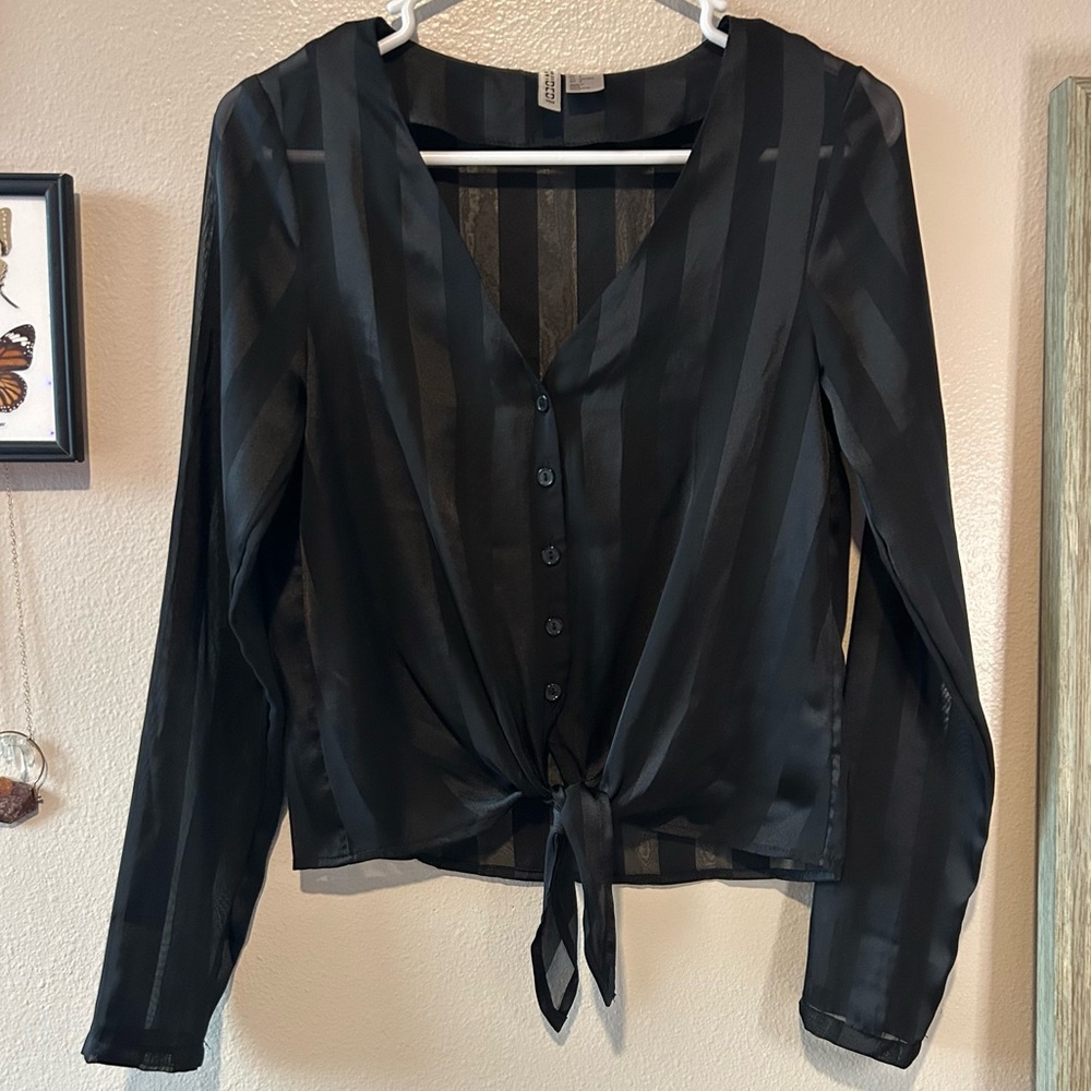 H&M Sheer Tie Front Top